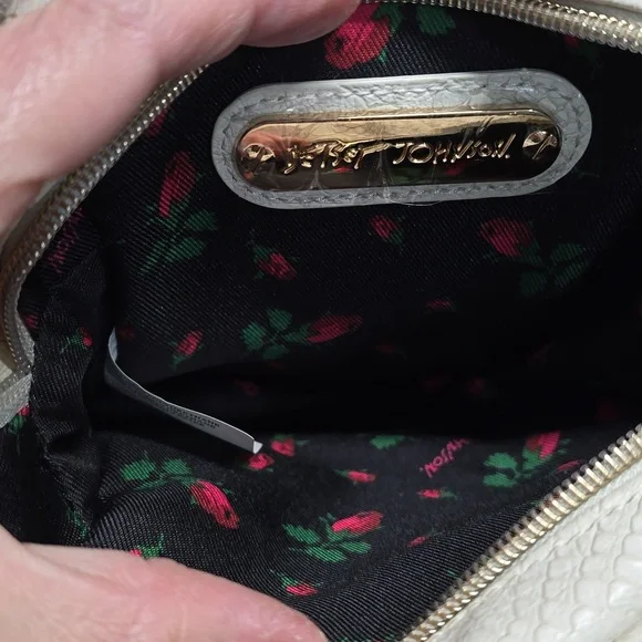 {Betsey Johnson} "Plenty of Fish in the Seas" Crossbody Bag - Picture 10 of 17
